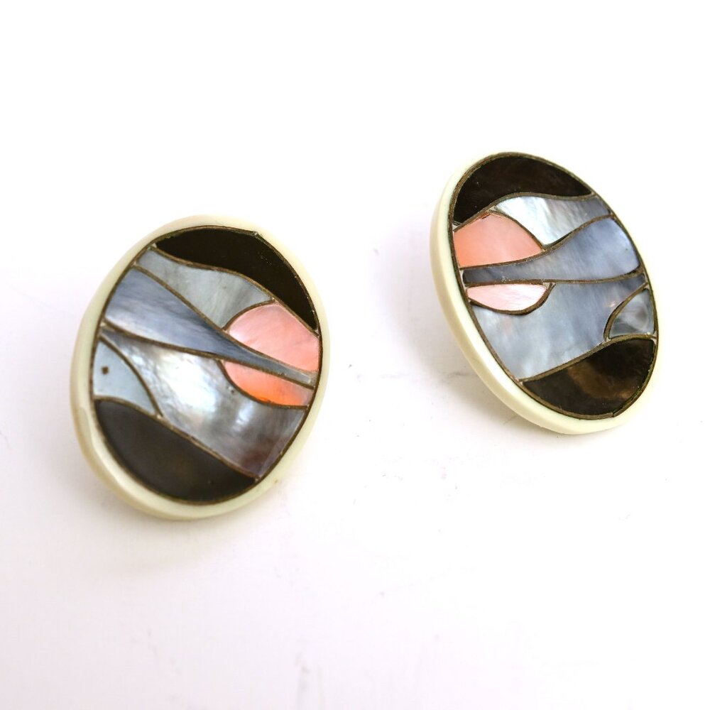 VINTAGE 80’s Lee Sands  Ebony Black with Rare Inlaid Sunset Design Earrings - Picture 3 of 8